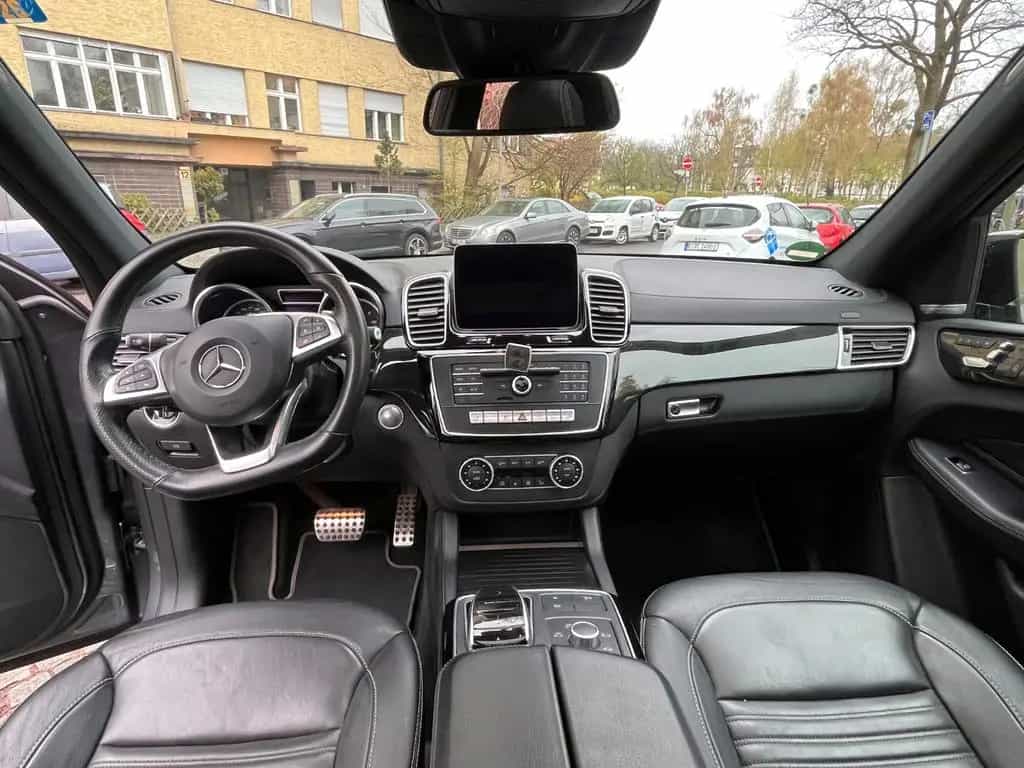 Mercedes-Benz GLE-Class 350 d 4MATIC - AMG Nightpaket 12/2018-photo-7
