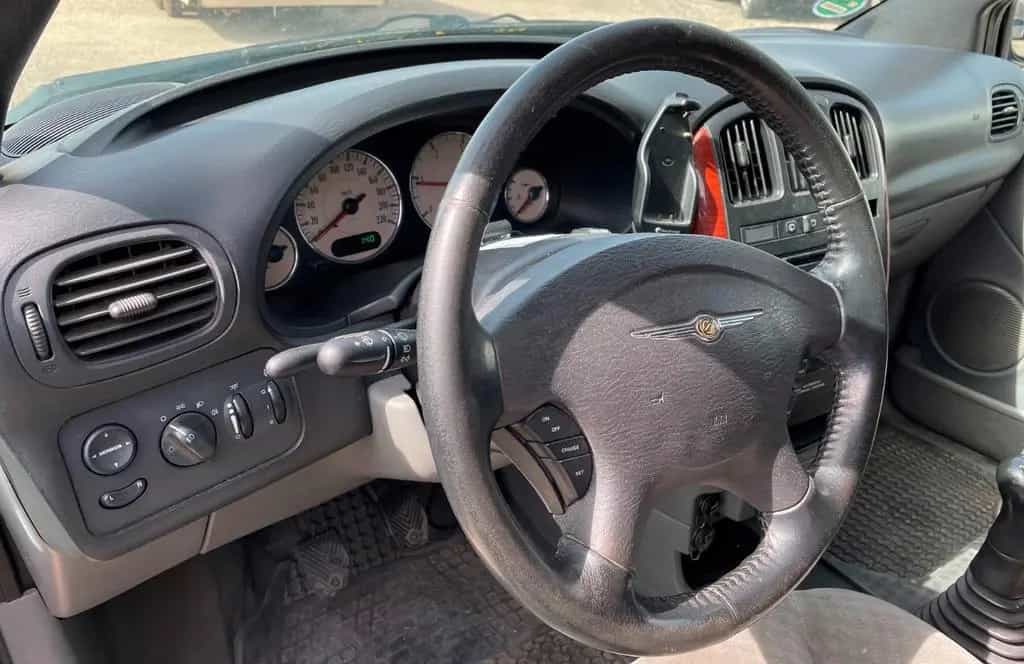 Chrysler Voyager LX 2.5 05/2006-photo-11