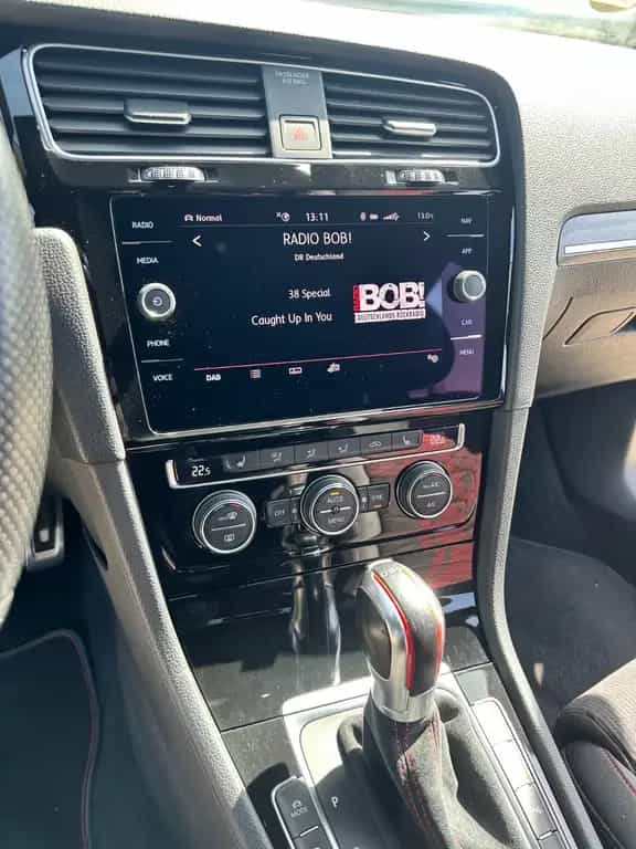 Volkswagen Golf VII 2.0 TSI DSG GTI TCR 08/2019-photo-9