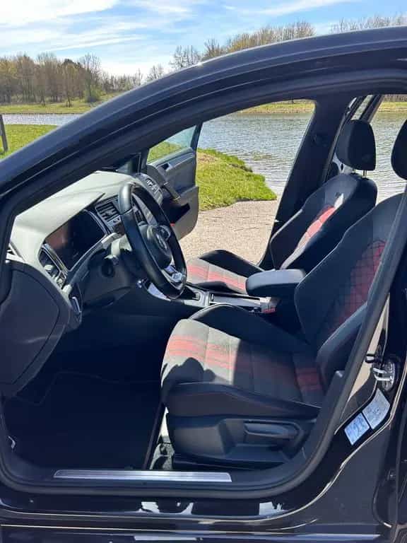 Volkswagen Golf VII 2.0 TSI DSG GTI TCR 08/2019-photo-10