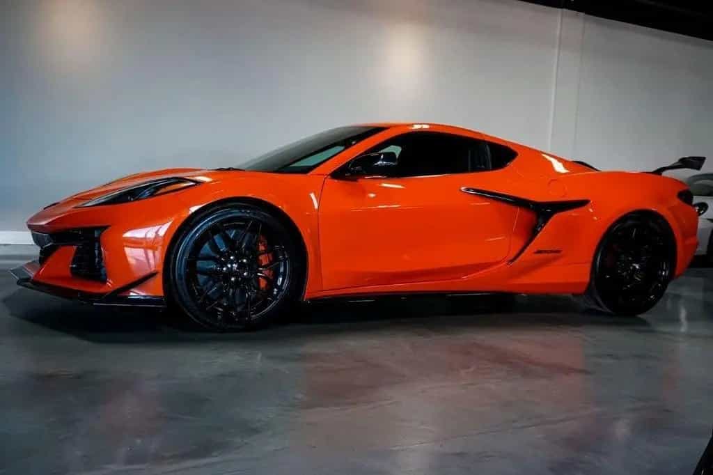 Corvette Z06 2LZ Z07 Performance Paket MY25 08/2025-photo-1