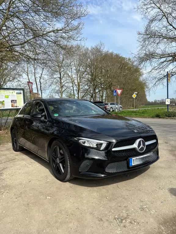 Mercedes-Benz A-Class Progressive | Panorama | LED | Garantie 07/2019-photo-0