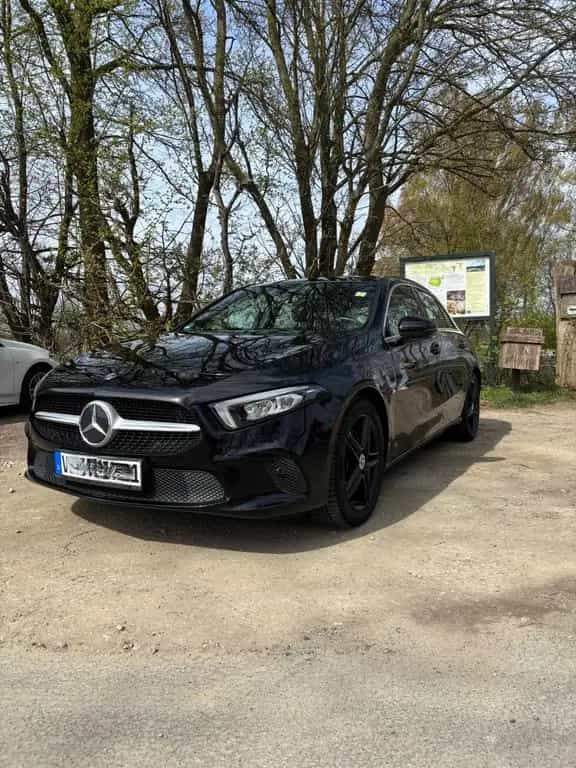 Mercedes-Benz A-Class Progressive | Panorama | LED | Garantie 07/2019-photo-1
