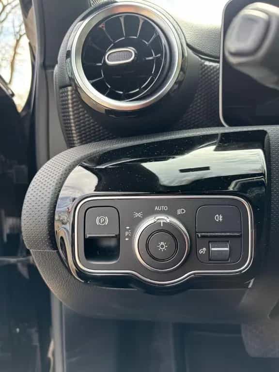 Mercedes-Benz A-Class Progressive | Panorama | LED | Garantie 07/2019-photo-12