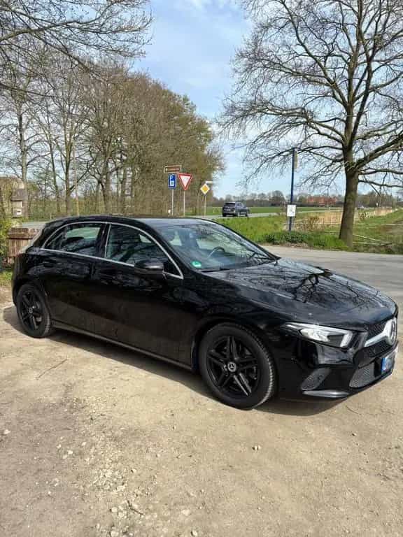 Mercedes-Benz A-Class Progressive | Panorama | LED | Garantie 07/2019-photo-2