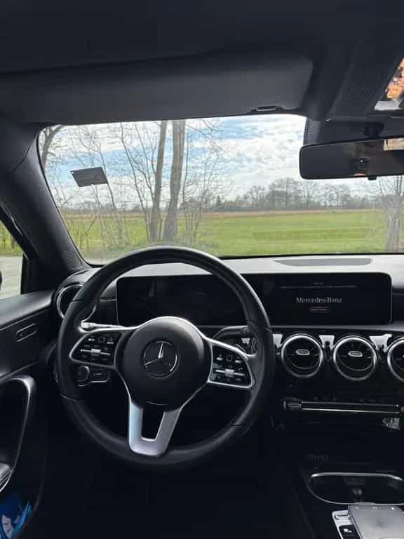 Mercedes-Benz A-Class Progressive | Panorama | LED | Garantie 07/2019-photo-9