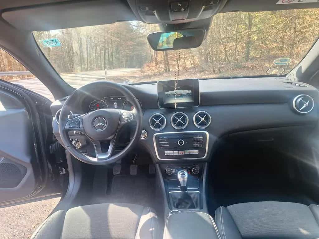 Mercedes-Benz A-Class 200 PEAK Edition PEAK Edition 10/2017-photo-5