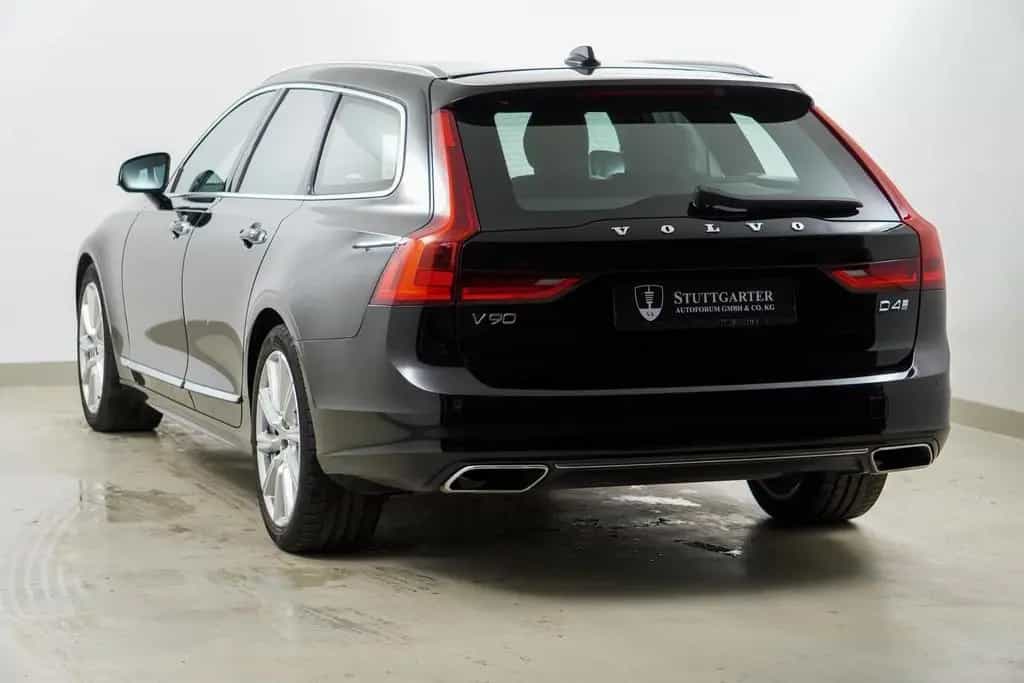 Volvo V90 Kombi Inscription ACC Leder 07/2020-photo-3