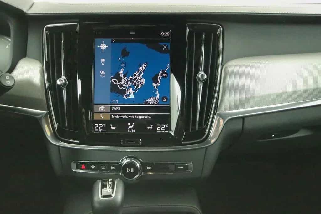 Volvo V90 Kombi Inscription ACC Leder 07/2020-photo-9
