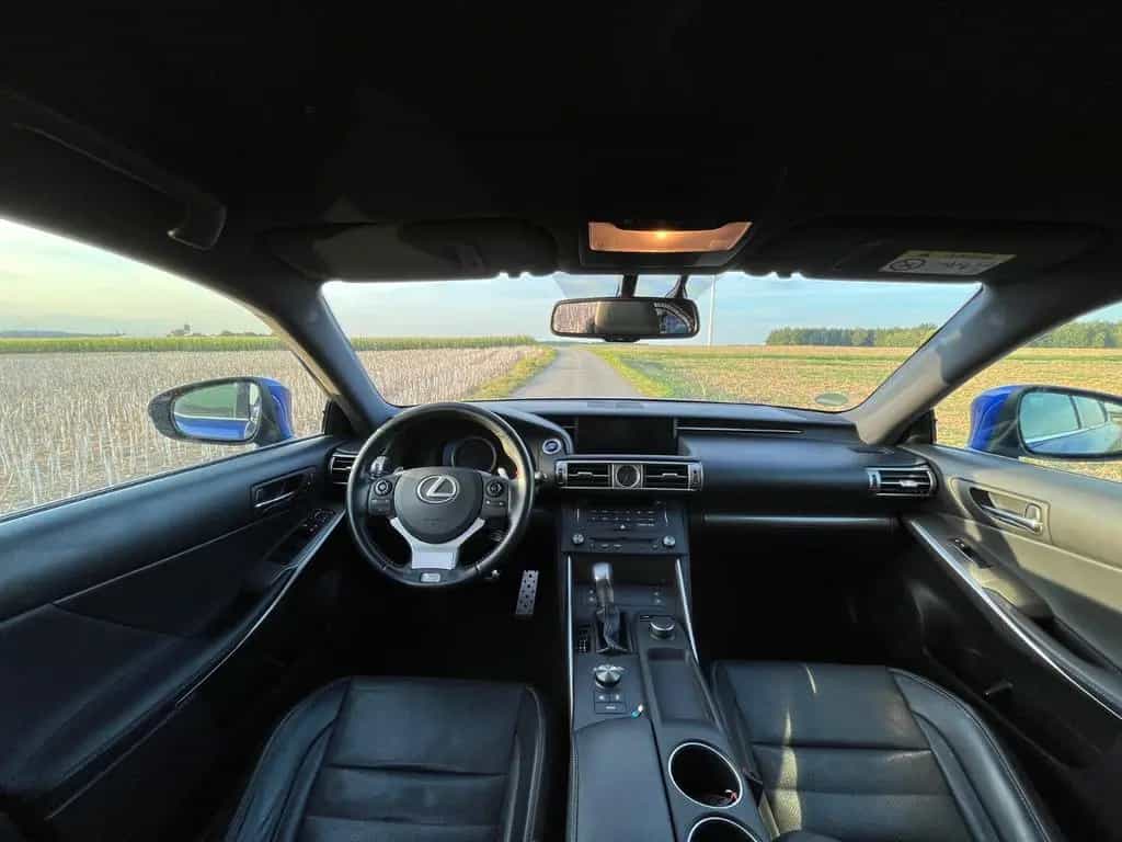 Lexus IS 300 300h F-Sport Automatik F-Sport 02/2015-photo-6