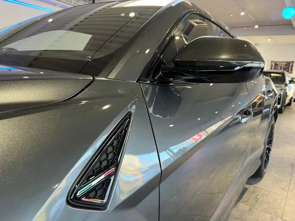 Lamborghini Urus *Großes Carbon Paket*Akrapovic* 01/2020-photo-13