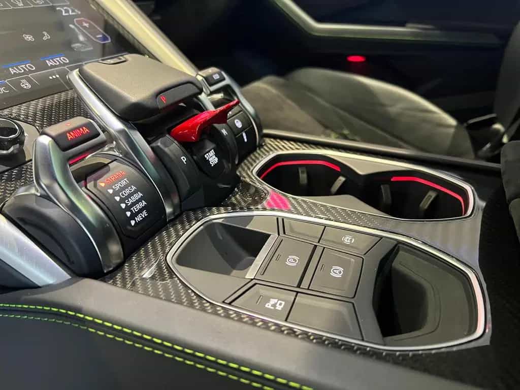 Lamborghini Urus *Großes Carbon Paket*Akrapovic* 01/2020-photo-22