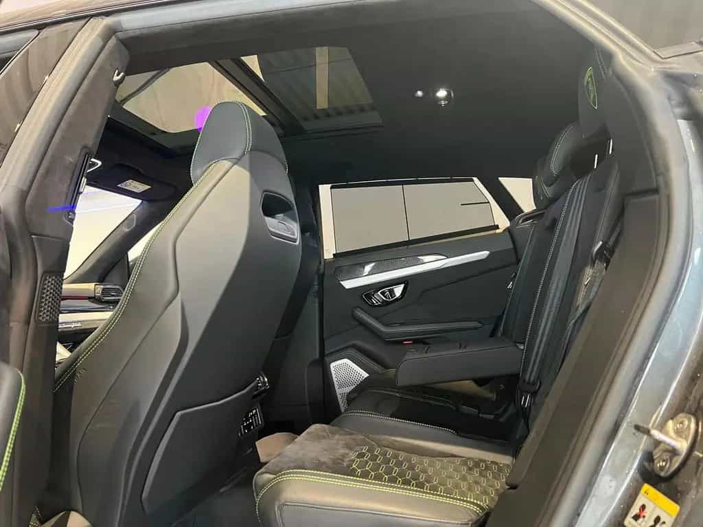 Lamborghini Urus *Großes Carbon Paket*Akrapovic* 01/2020-photo-25