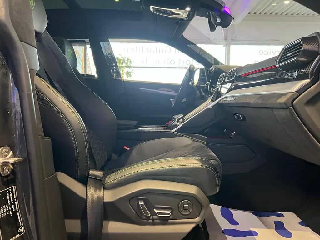 Lamborghini Urus *Großes Carbon Paket*Akrapovic* 01/2020-photo-27