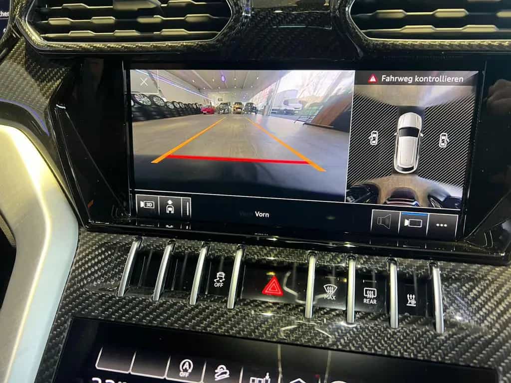 Lamborghini Urus *Großes Carbon Paket*Akrapovic* 01/2020-photo-31