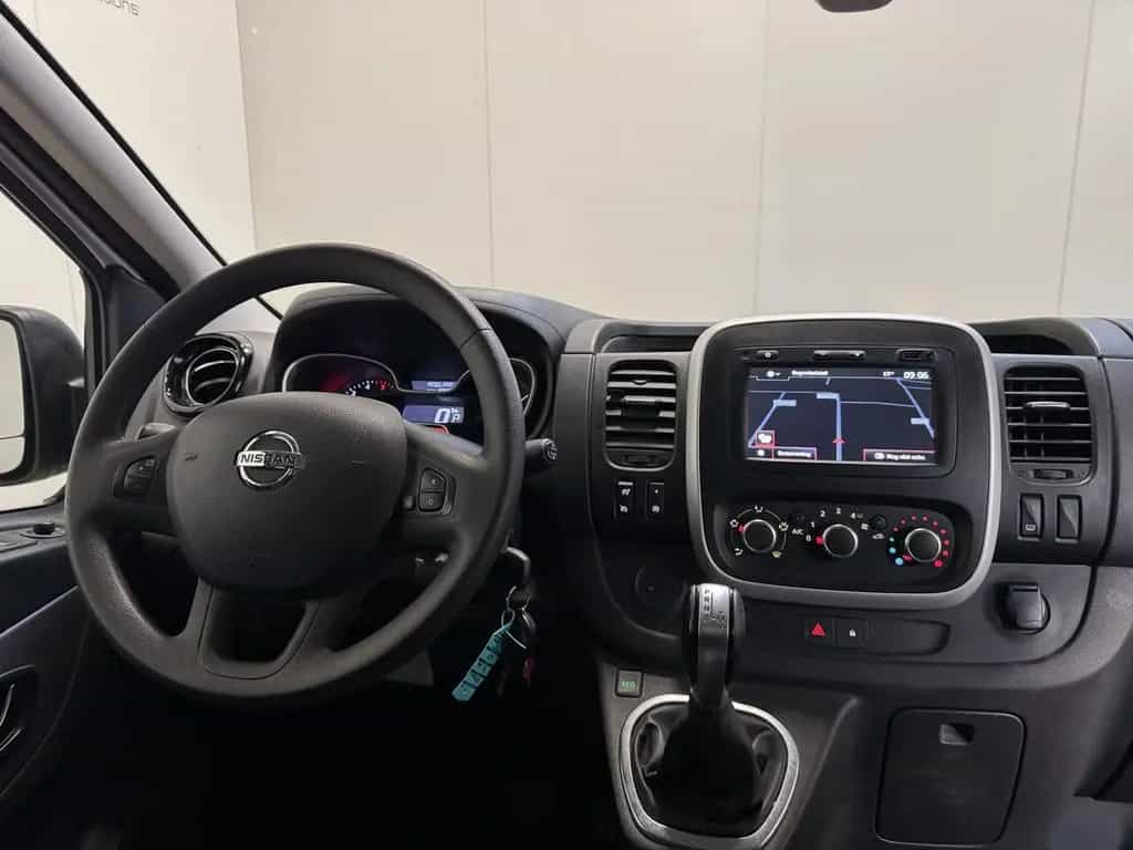 Nissan NV300 2.0d Autom. Lichte Vracht - 3pl - Airco - 04/2020-photo-10