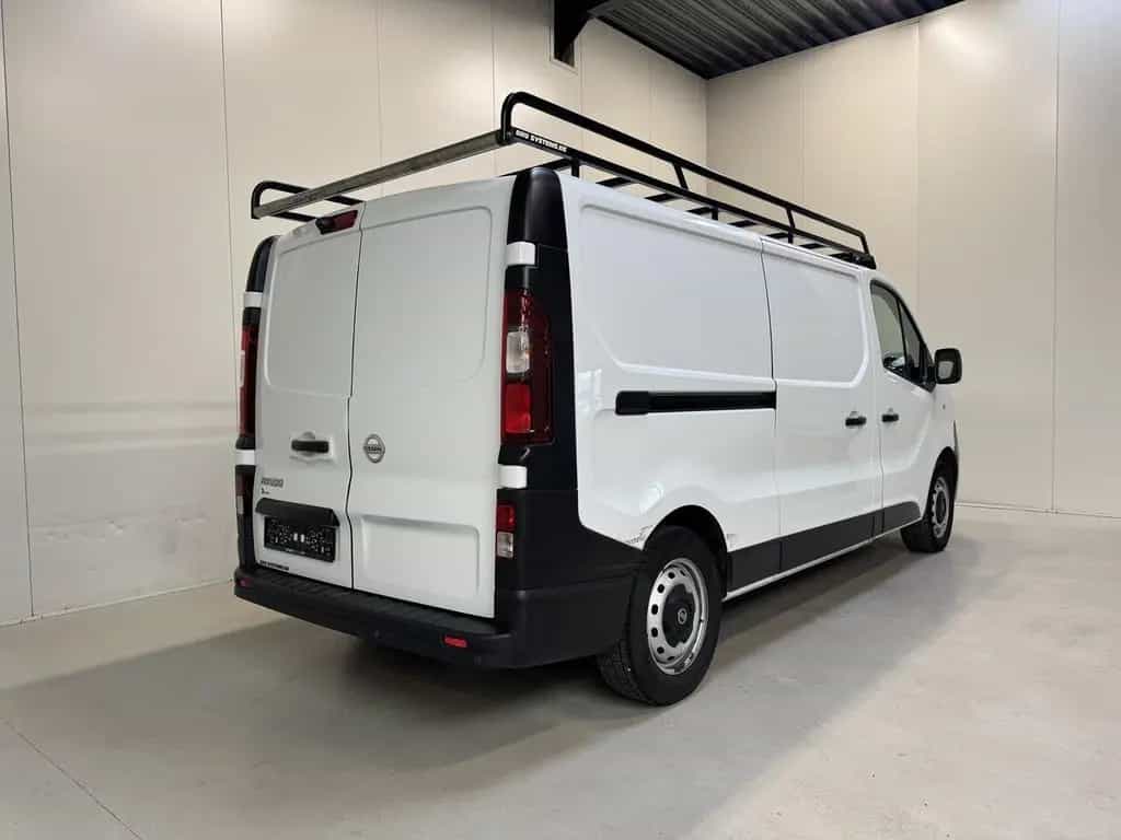 Nissan NV300 2.0d Autom. Lichte Vracht - 3pl - Airco - 04/2020-photo-2