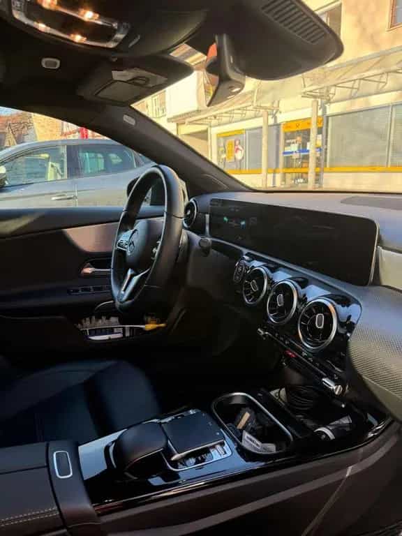 Mercedes-Benz A-Class 200 - 09/2018-photo-8