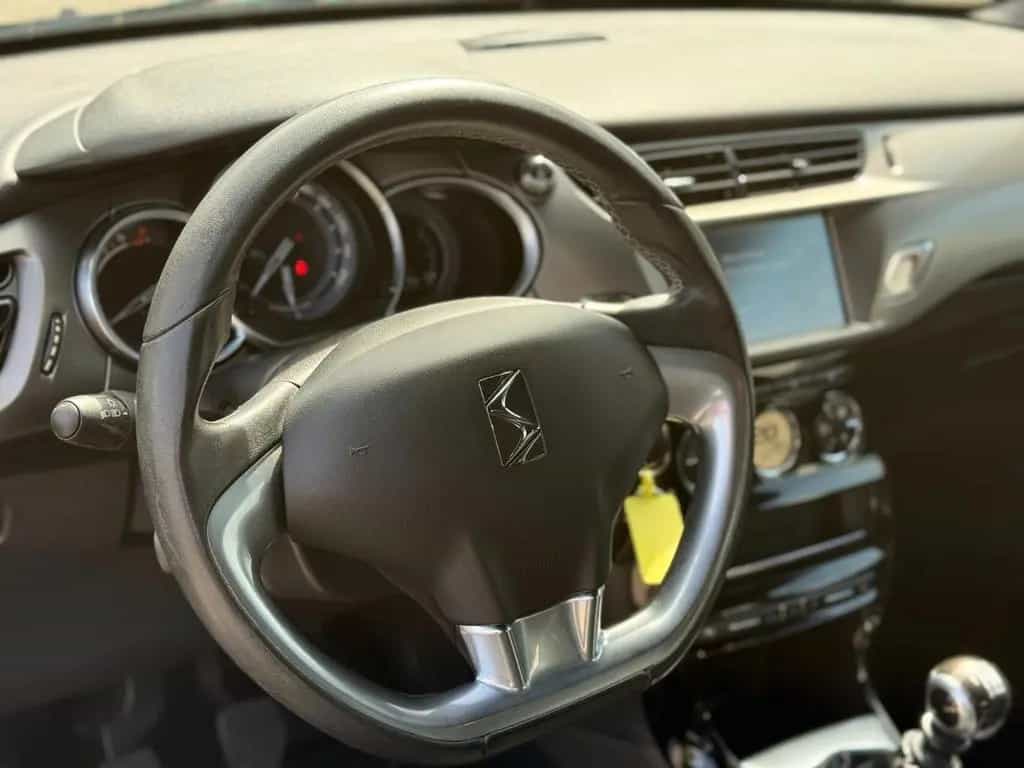 Citroën DS3 PureTech PDC*Navi*Klima*TÜV*Sitzheizung*LED* 12/2016-photo-17
