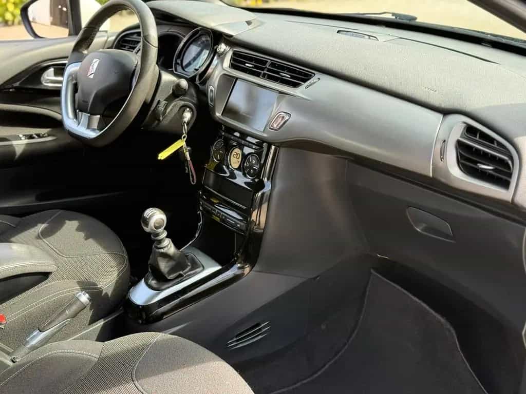 Citroën DS3 PureTech PDC*Navi*Klima*TÜV*Sitzheizung*LED* 12/2016-photo-25