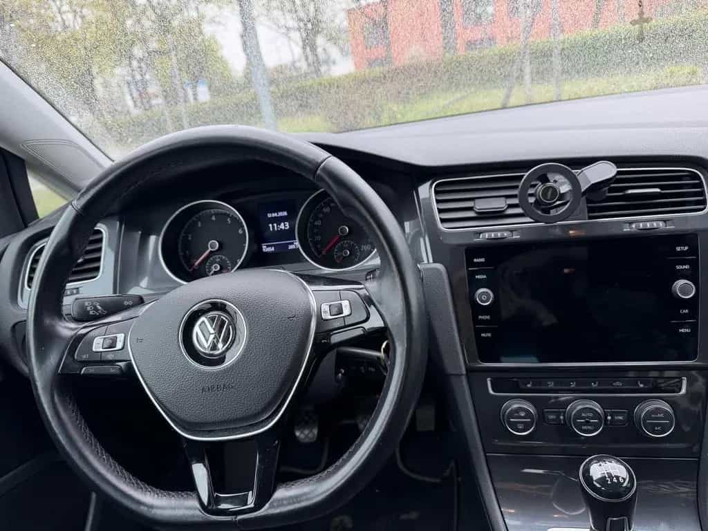 Volkswagen Golf VII Baujahr 2019 zu verkaufen 02/2019-photo-4