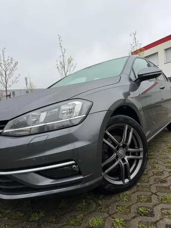 Volkswagen Golf VII Baujahr 2019 zu verkaufen 02/2019-photo-7