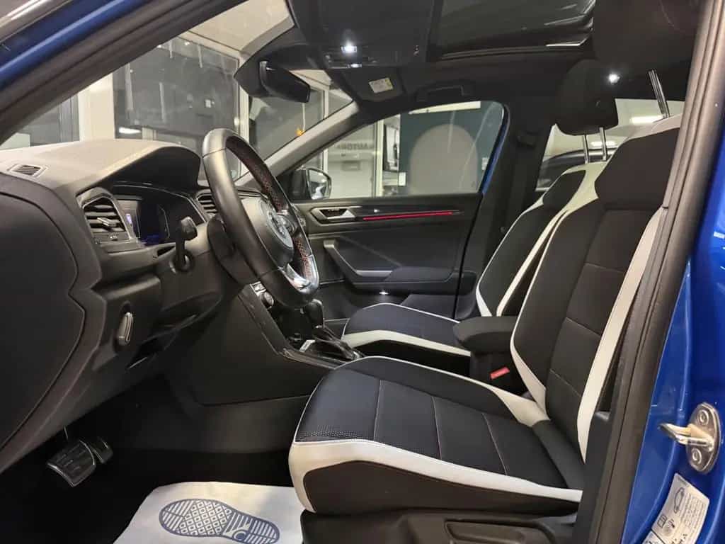 Volkswagen T-Roc 2.0 Sport 4M 1.Hand ACC PANO LED CAM DSG 04/2019-photo-19