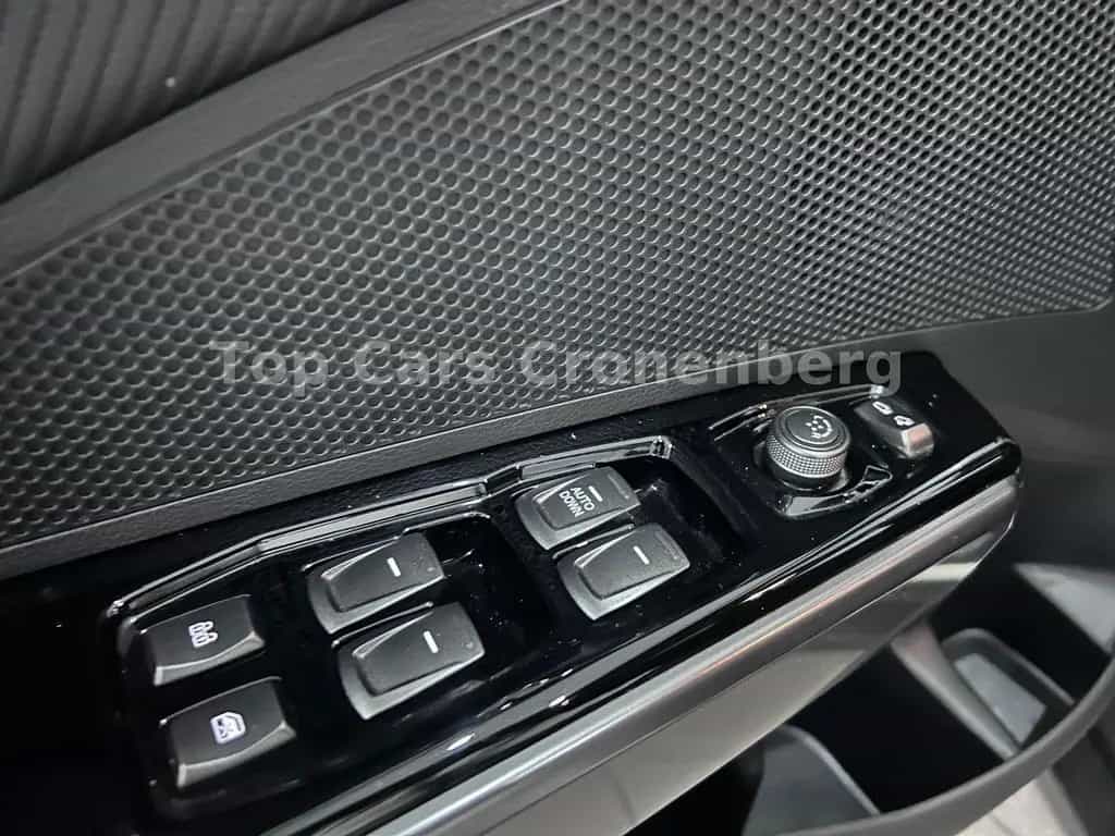 Ssangyong Tivoli 1.5 T-GDi Sapphire*1.HD*37TKM*Leder*AHK* 10/2019-photo-15