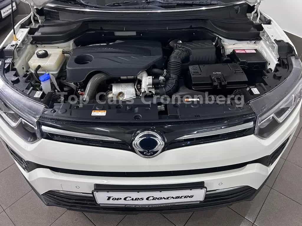 Ssangyong Tivoli 1.5 T-GDi Sapphire*1.HD*37TKM*Leder*AHK* 10/2019-photo-17