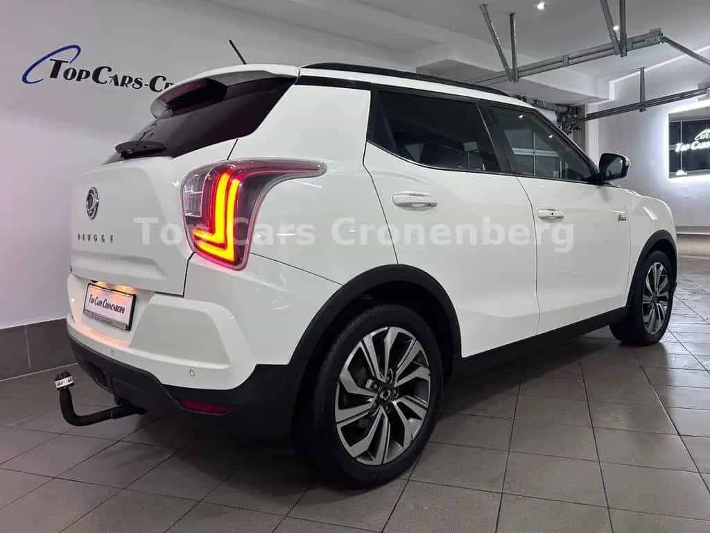 Ssangyong Tivoli 1.5 T-GDi Sapphire*1.HD*37TKM*Leder*AHK* 10/2019-photo-23