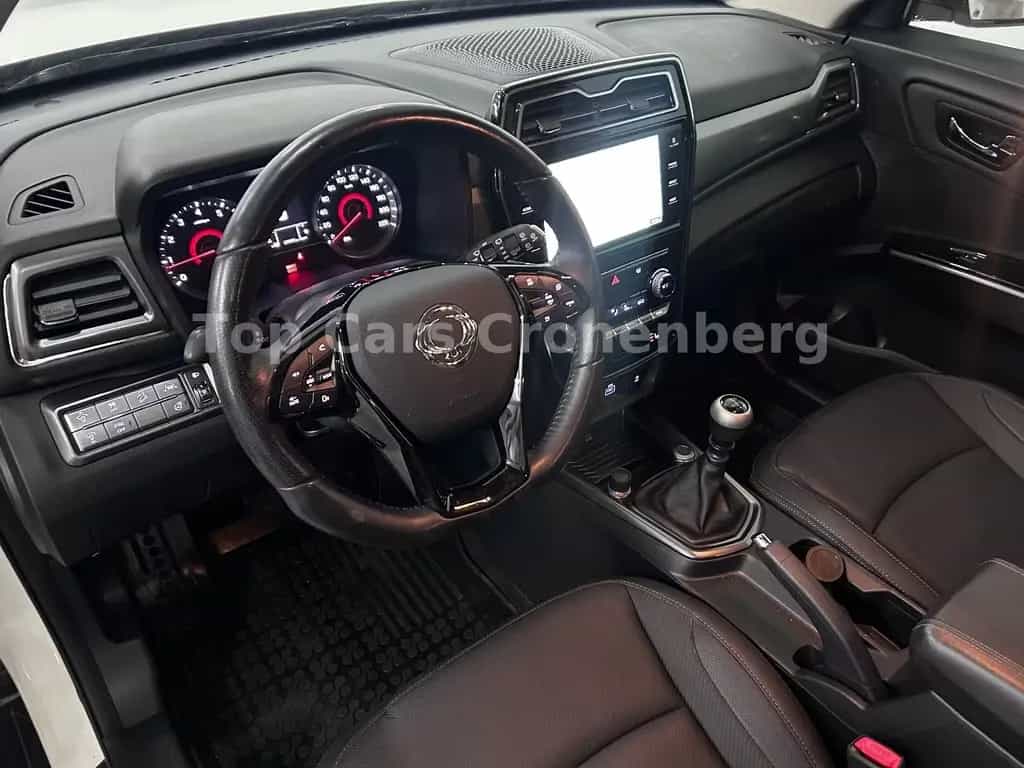 Ssangyong Tivoli 1.5 T-GDi Sapphire*1.HD*37TKM*Leder*AHK* 10/2019-photo-7