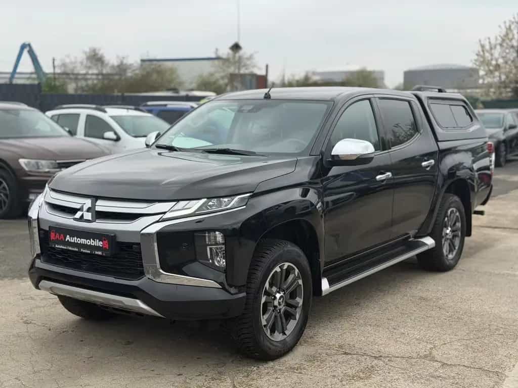 Mitsubishi L200 Top Doppelkabine 4WD Hardtop/Leder/1 Hand 05/2020-photo-0