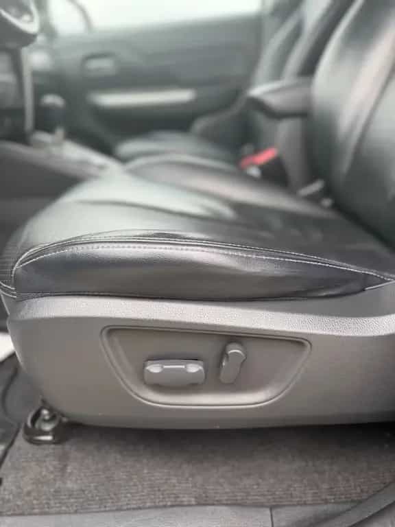Mitsubishi L200 Top Doppelkabine 4WD Hardtop/Leder/1 Hand 05/2020-photo-22