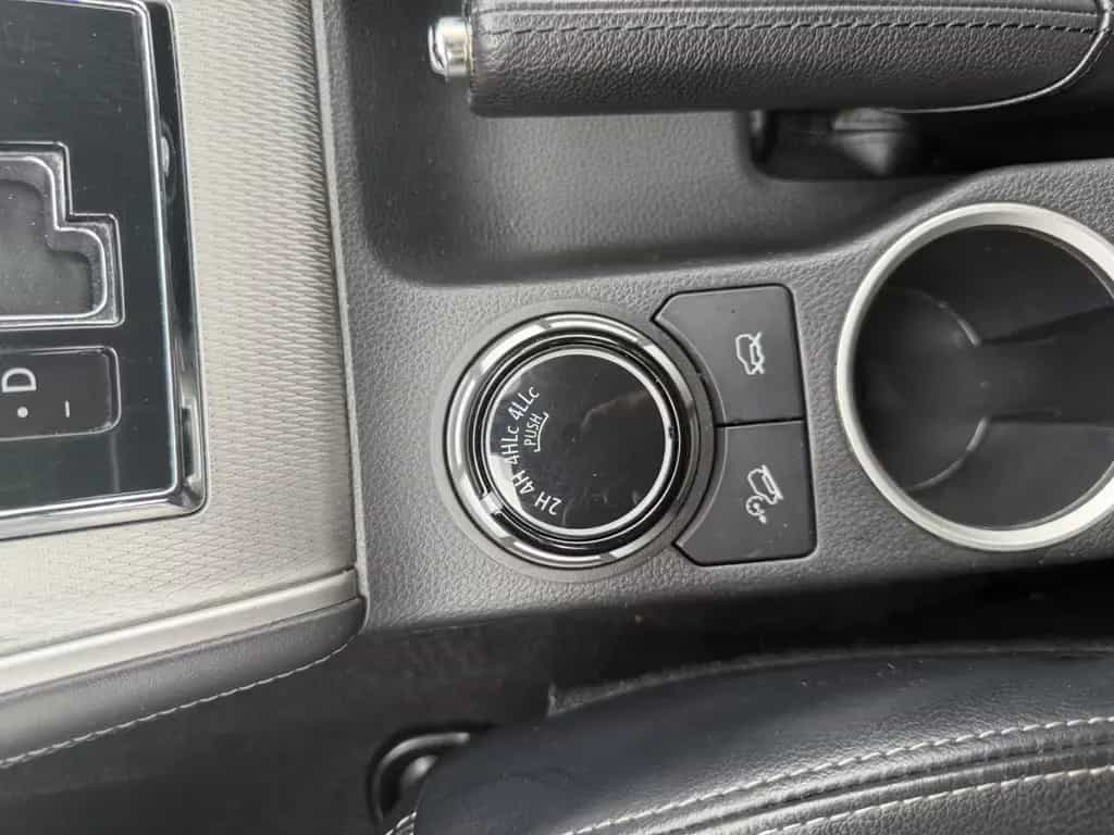 Mitsubishi L200 Top Doppelkabine 4WD Hardtop/Leder/1 Hand 05/2020-photo-25