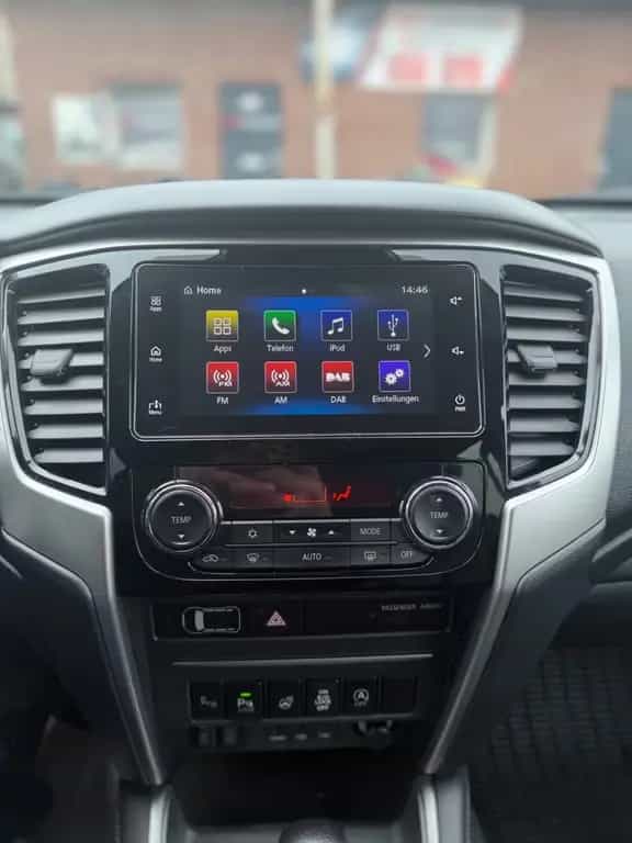 Mitsubishi L200 Top Doppelkabine 4WD Hardtop/Leder/1 Hand 05/2020-photo-27