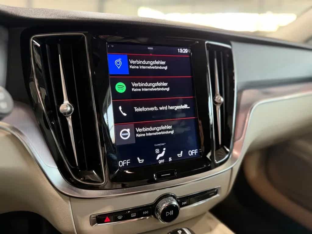 Volvo V60 Kombi T5 Momentum CarPlay|LED|StHZ|Keyless 05/2019-photo-18