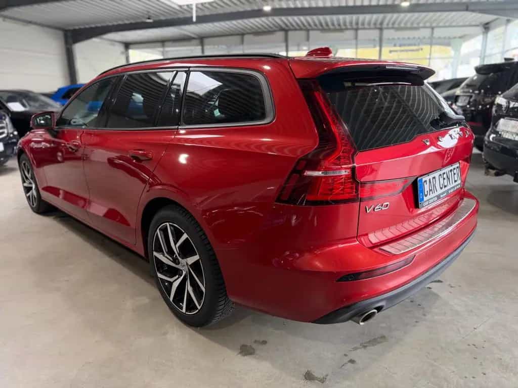 Volvo V60 Kombi T5 Momentum CarPlay|LED|StHZ|Keyless 05/2019-photo-4