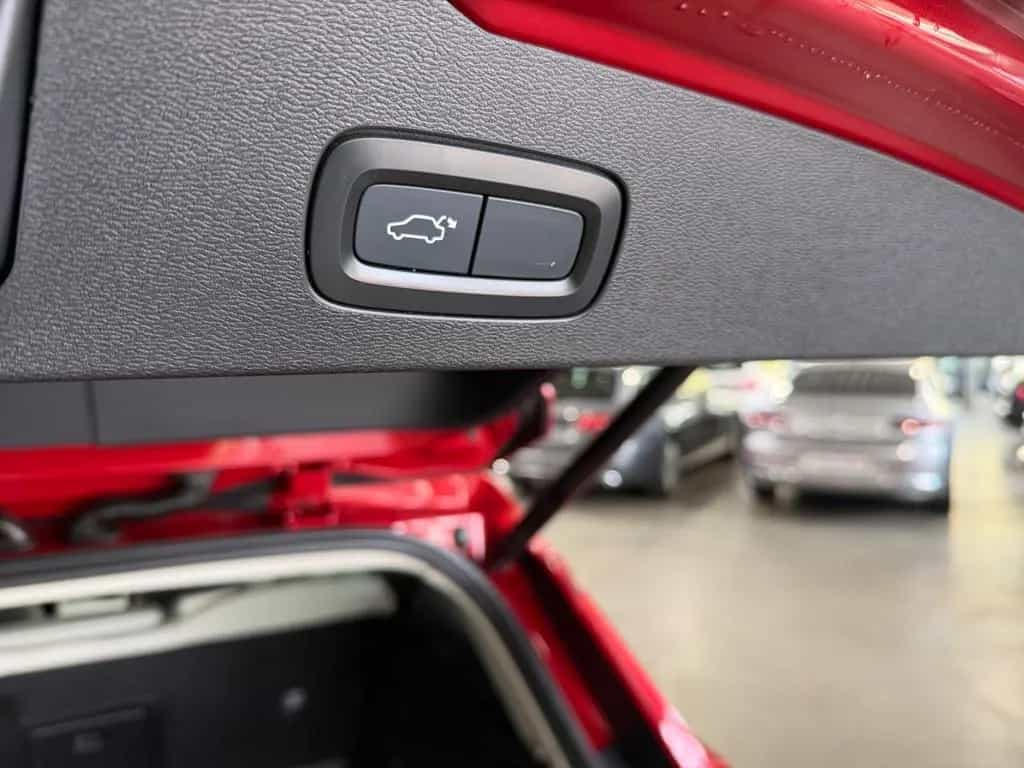 Volvo V60 Kombi T5 Momentum CarPlay|LED|StHZ|Keyless 05/2019-photo-7