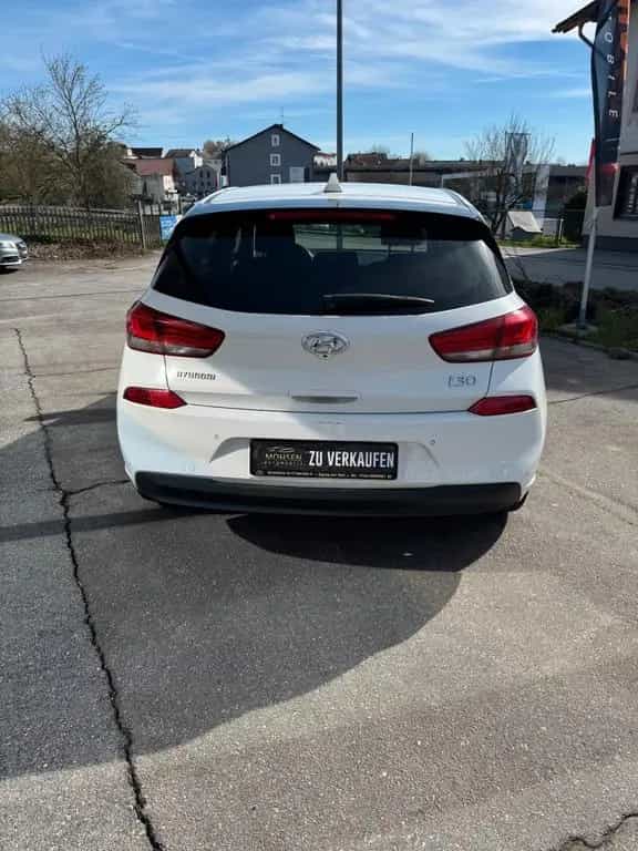 Hyundai i30 Intro 09/2017-photo-7