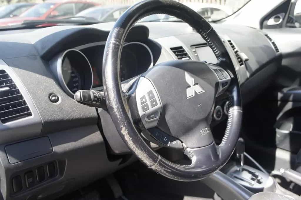 Mitsubishi Outlander 2.4 Instyle 4x4 7-Sitze!!! 01/2008-photo-12