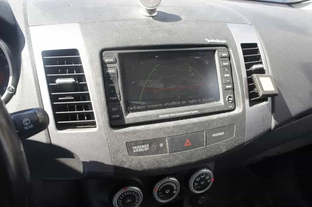 Mitsubishi Outlander 2.4 Instyle 4x4 7-Sitze!!! 01/2008-photo-14