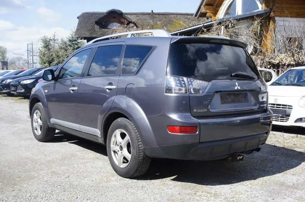 Mitsubishi Outlander 2.4 Instyle 4x4 7-Sitze!!! 01/2008-photo-3