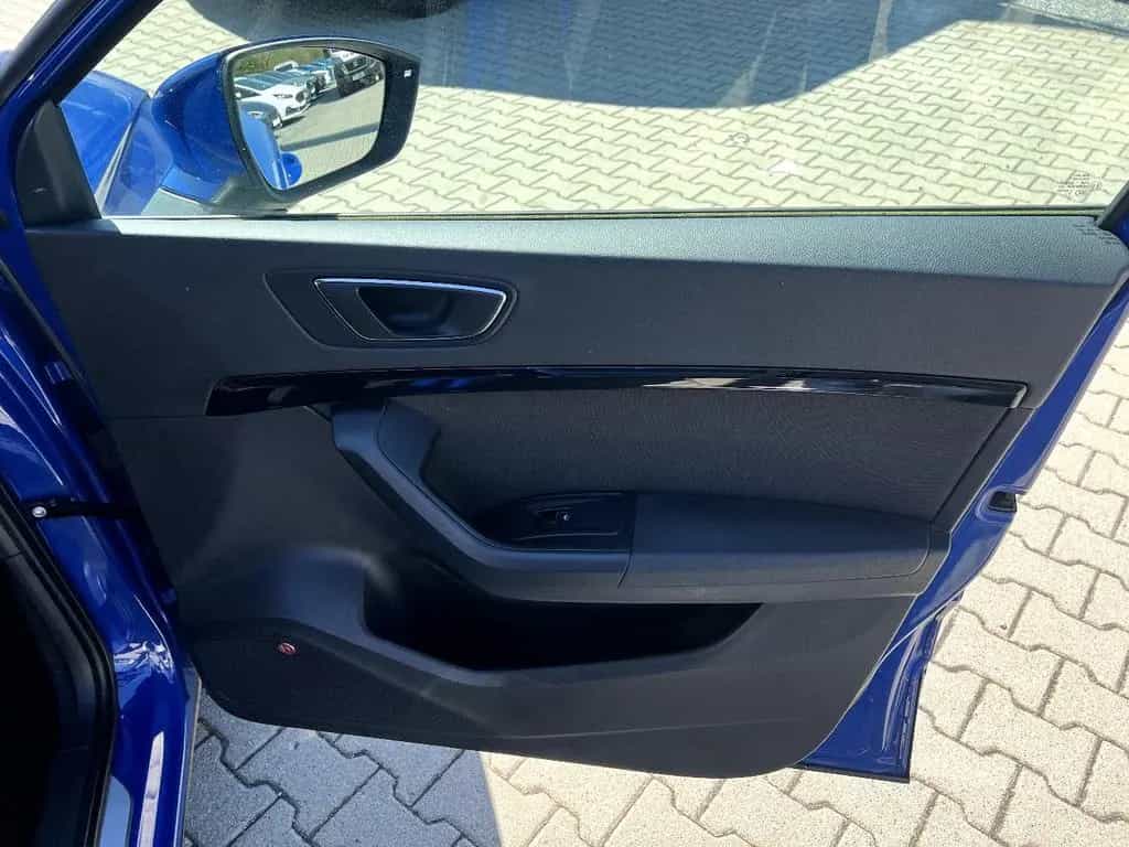 Seat Ateca 1.5 TSI FR 4Drive LED Navi Leder ACC Sitzh 02/2019-photo-19