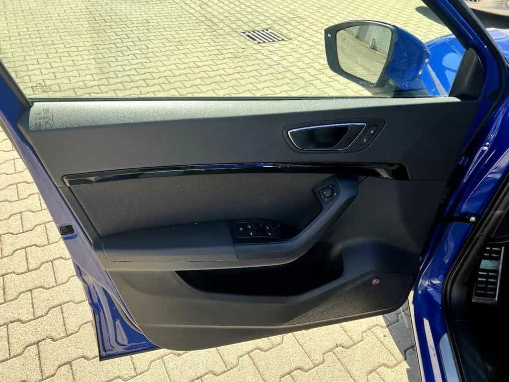Seat Ateca 1.5 TSI FR 4Drive LED Navi Leder ACC Sitzh 02/2019-photo-9