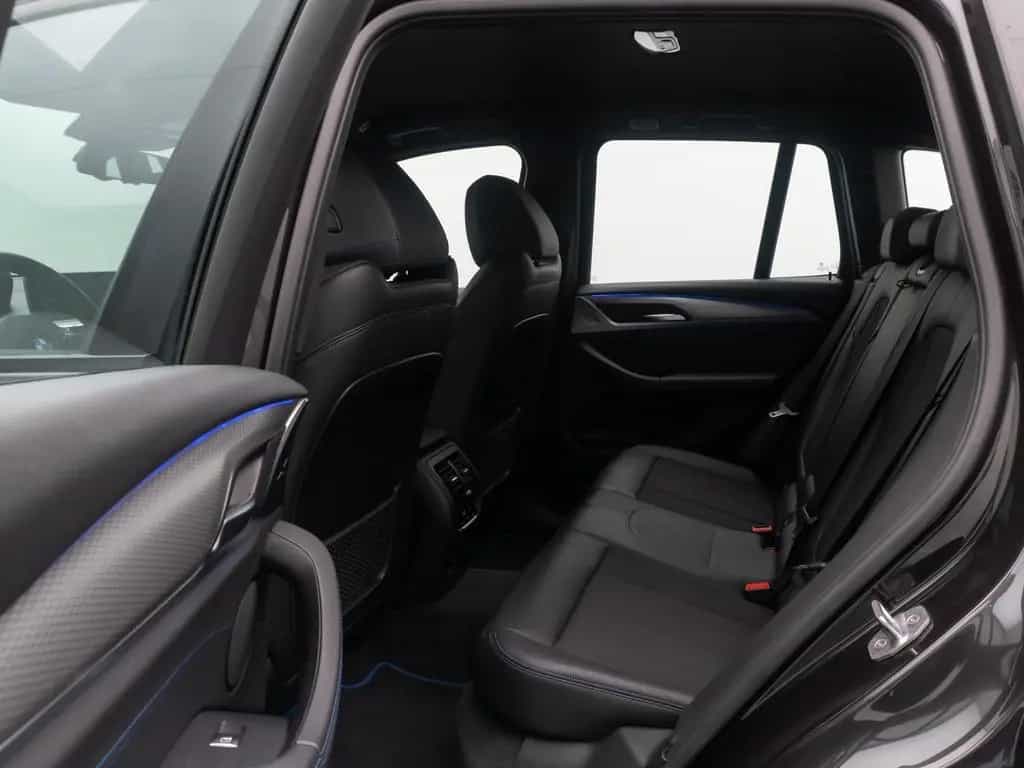 BMW X3 xD20d M Sport Alarm HiFi GeschwindigRe 19Zoll 08/2019-photo-24