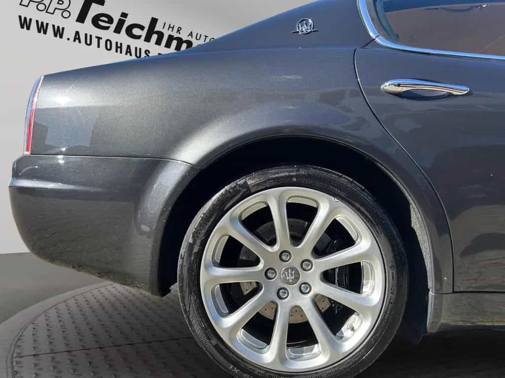Maserati Quattroporte Basis 01/2007-photo-12