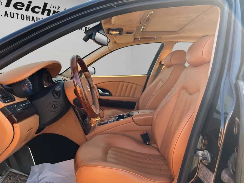 Maserati Quattroporte Basis 01/2007-photo-13