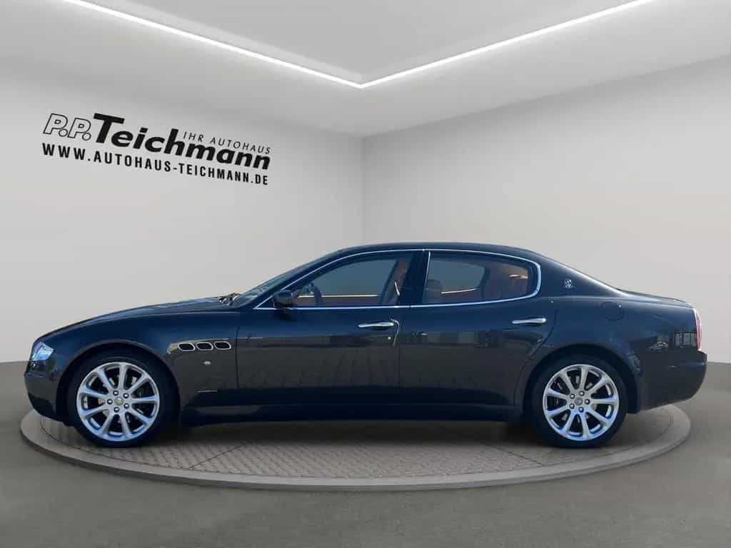 Maserati Quattroporte Basis 01/2007-photo-2