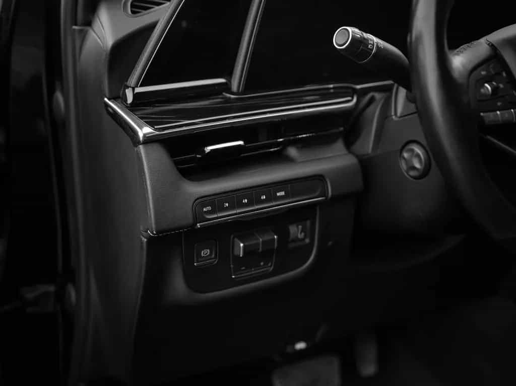 Cadillac Escalade 6.2 V8 Platinum 7prs 4WD HydraMatic 04/2022-photo-6