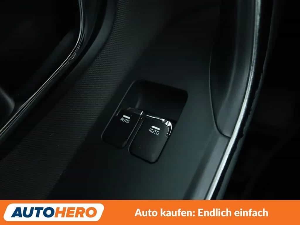 Kia cee'd / Ceed cee'd 1.6 GDI Spirit *NAVI*CAM*SHZ*KLIMA* 04/2018-photo-22